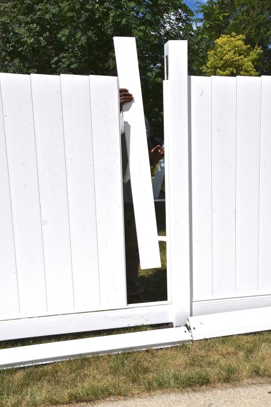 Privacy Fence Construction in Evansville, IN